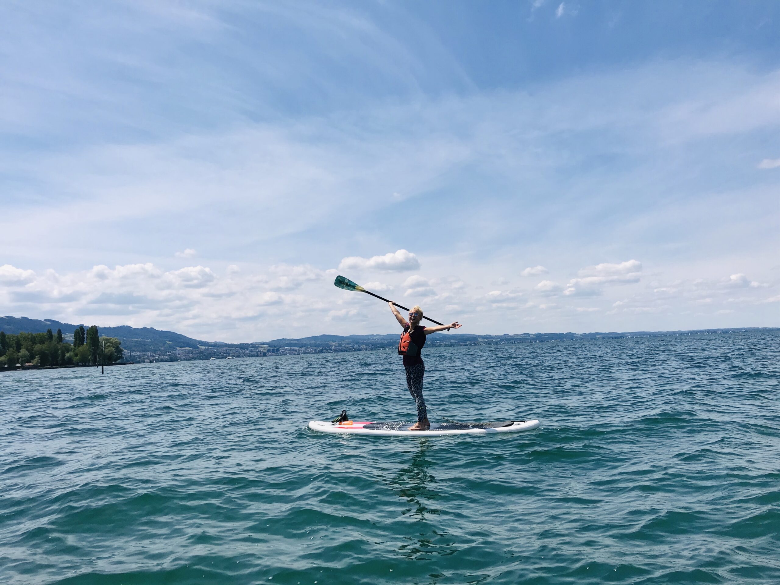 SUP Kurs lerne StandUpPaddling bei der Kanuschule Bodensee